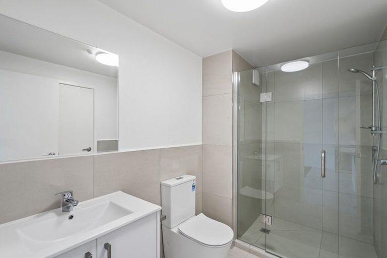 Photo of property in 1c/4045 Great North Road, Glen Eden, Auckland, 0602