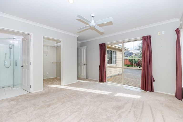 Photo of property in 32 Miers Glade, Rototuna North, Hamilton, 3210