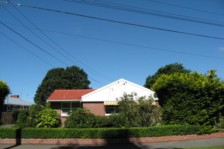 Photo of property in 269 Fifield Terrace, Opawa, Christchurch, 8023