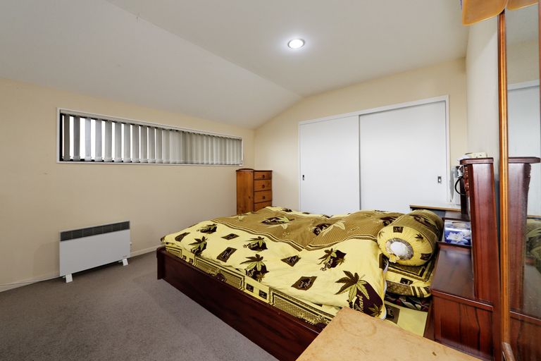 Photo of property in 40 Tiriwa Drive, Massey, Auckland, 0614