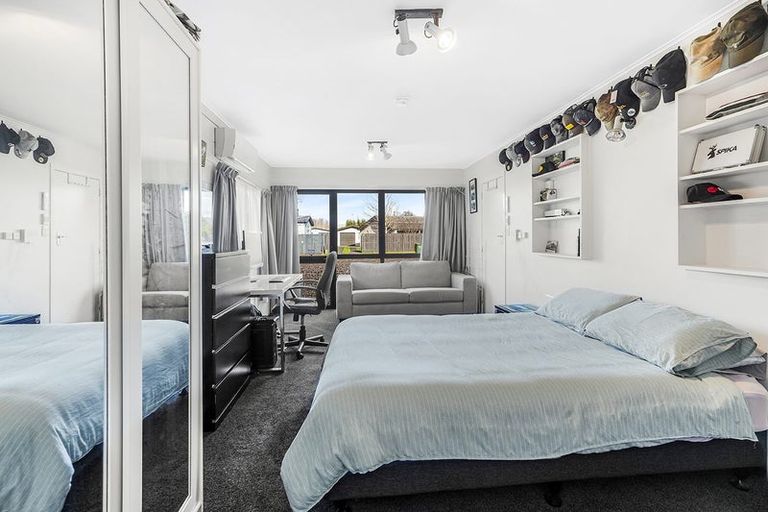 Photo of property in 54 Morrow Avenue, St Andrews, Hamilton, 3200