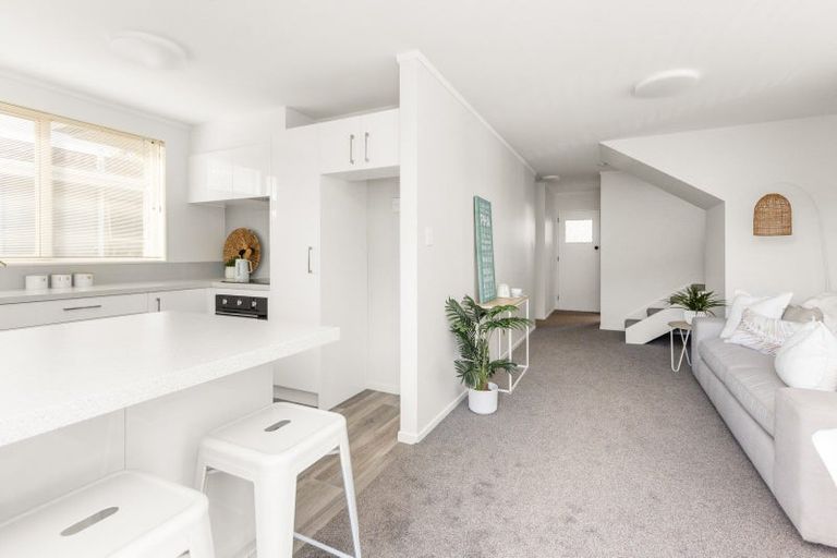 Photo of property in 21b Lannie Place, Greenmeadows, Napier, 4112