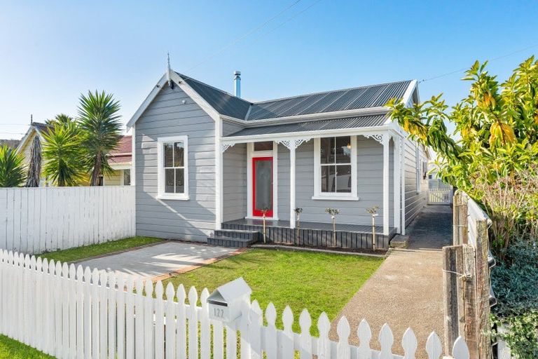 Photo of property in 122 Harrison Street, Whanganui, 4500