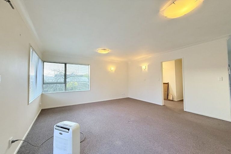 Photo of property in 2/362 Stokes Valley Road, Stokes Valley, Lower Hutt, 5019