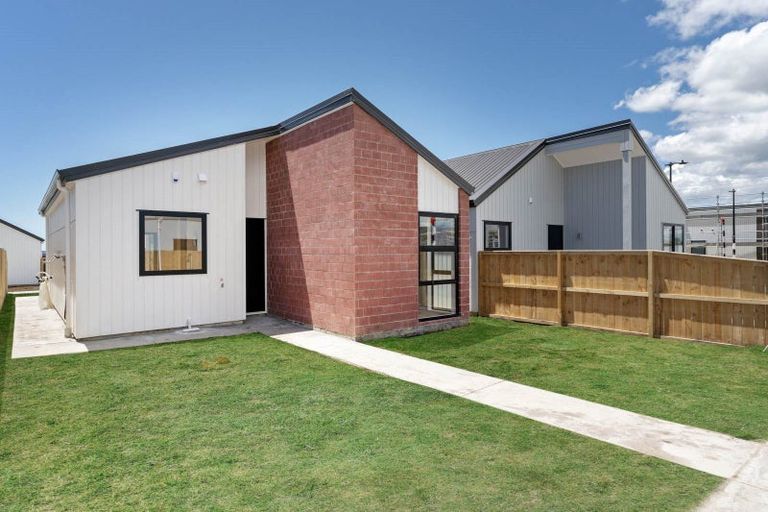 Photo of property in 30c Biokovo Street, Massey, Auckland, 0614
