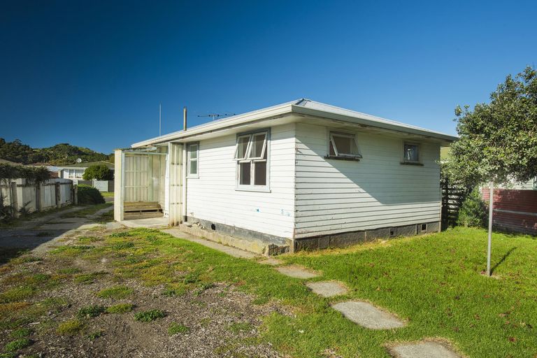 Photo of property in 35 Dalton Street, Outer Kaiti, Gisborne, 4010