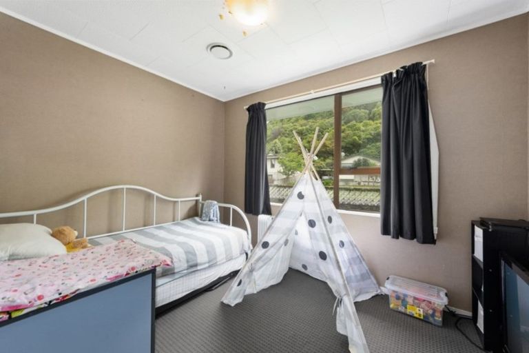Photo of property in 92 Gillespies Road, Birchville, Upper Hutt, 5018