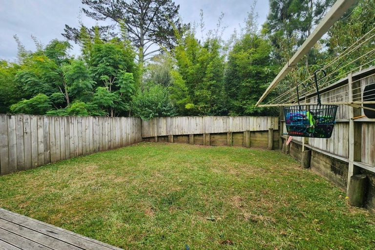 Photo of property in 8b Carlos Drive, Flat Bush, Auckland, 2016