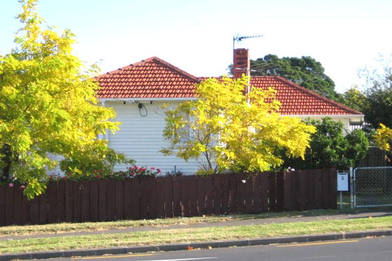 Photo of property in 3a Margan Avenue, New Lynn, Auckland, 0600