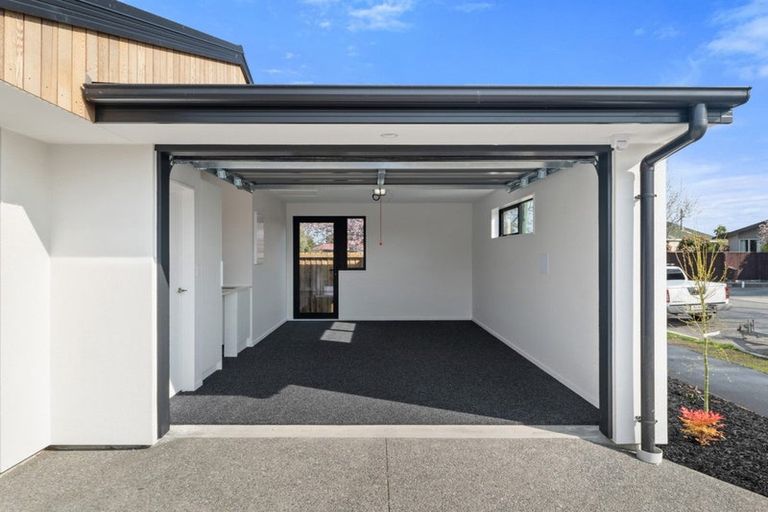 Photo of property in 4/8 Larch Place, Casebrook, Christchurch, 8051