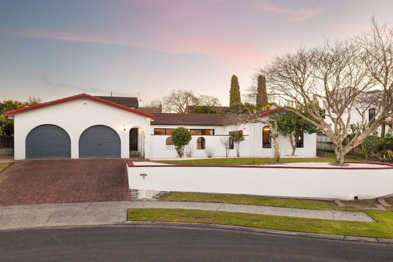 Photo of property in 20 Burn-murdoch Street, St Andrews, Hamilton, 3200