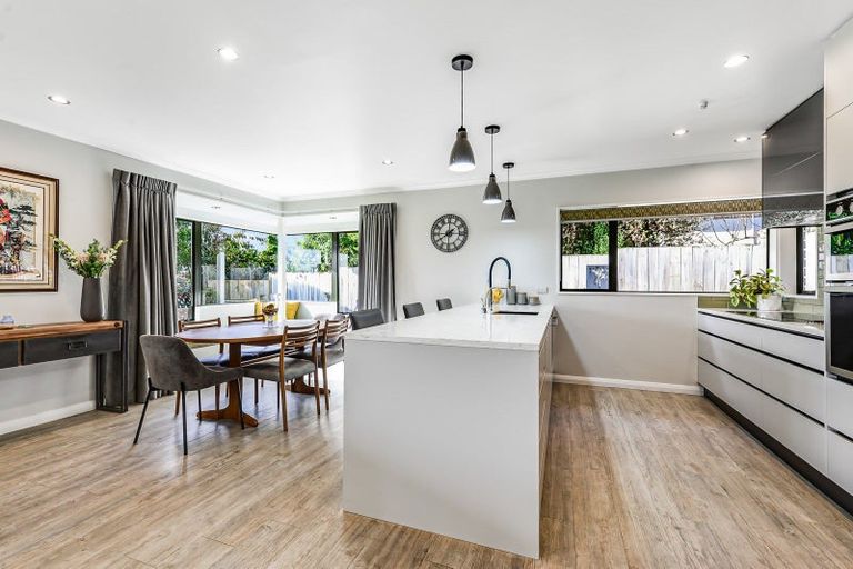 Photo of property in 34 Greenfield Drive, Western Heights, Hamilton, 3200