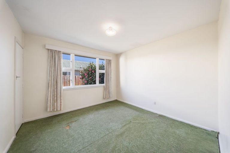 Photo of property in 25 Cranbrook Avenue, Burnside, Christchurch, 8053