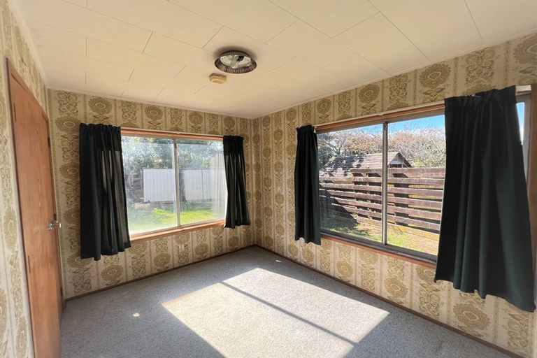 Photo of property in 94 Crawford Avenue, Mangere Bridge, Auckland, 2022