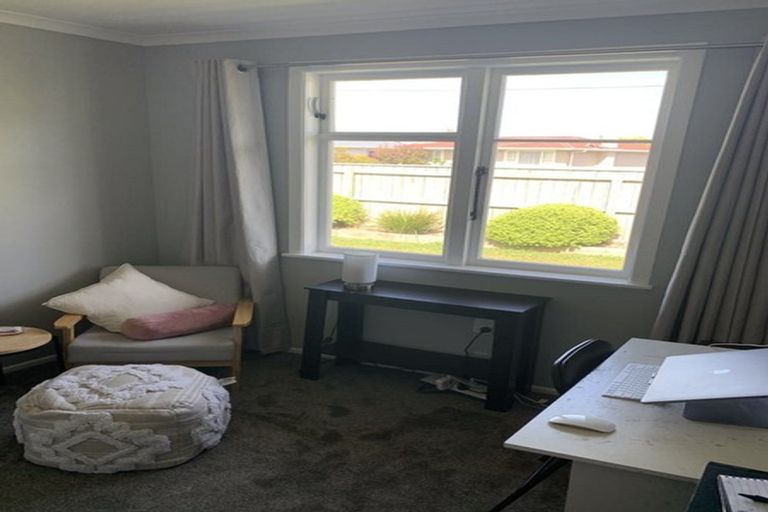 Photo of property in 79 Sutherland Crescent, Westbrook, Palmerston North, 4412