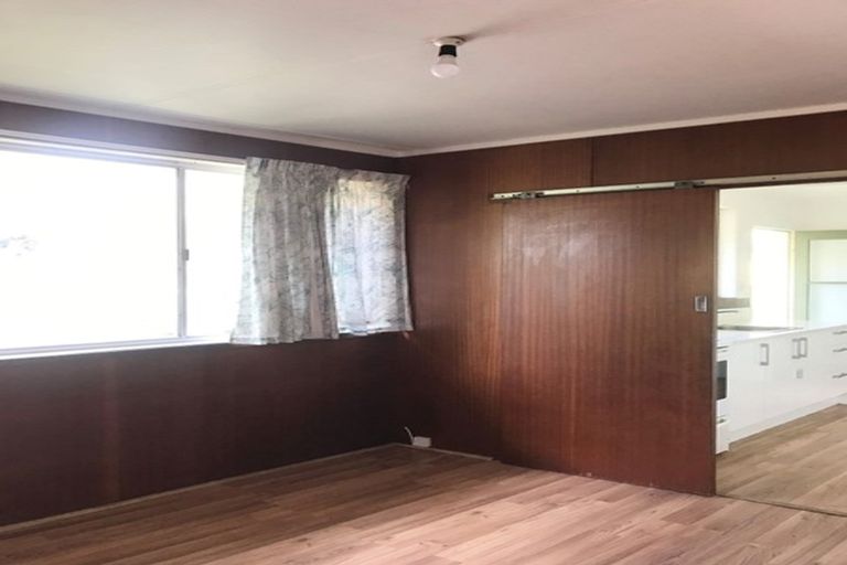 Photo of property in 30 Killarney Avenue, Torbay, Auckland, 0630