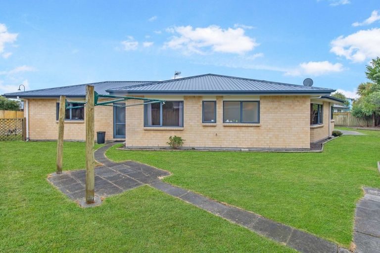 Photo of property in 8 Celtic Court, Roslyn, Palmerston North, 4414