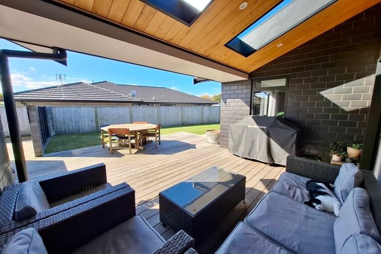 Photo of property in 5 Wheki Lane, Inglewood, 4330