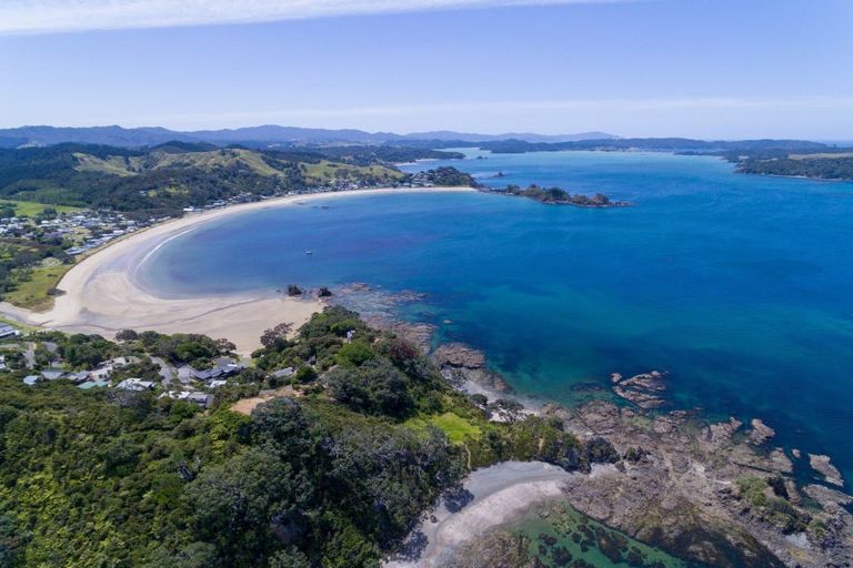 Photo of property in 124 Rapata Road, Oakura, Hikurangi, 0184