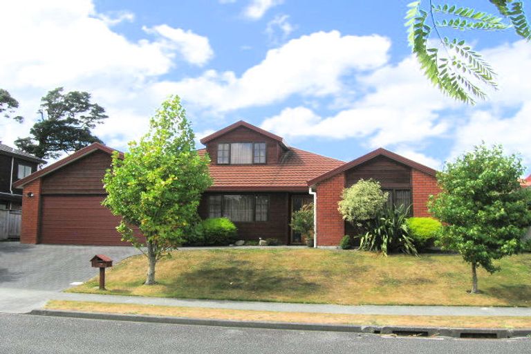 Photo of property in 3 Kingfisher Close, Brown Owl, Upper Hutt, 5018