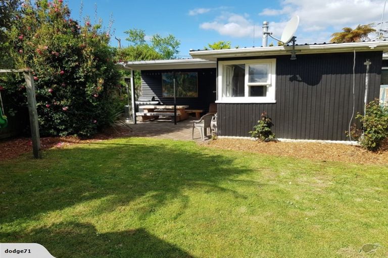 Photo of property in 112 Koutu Road, Kawaha Point, Rotorua, 3010