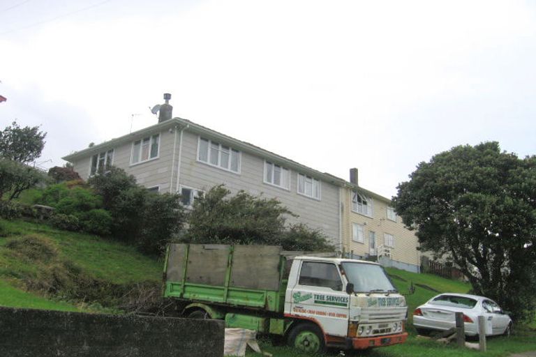 Photo of property in 11 Anthony Street, Tawa, Wellington, 5028
