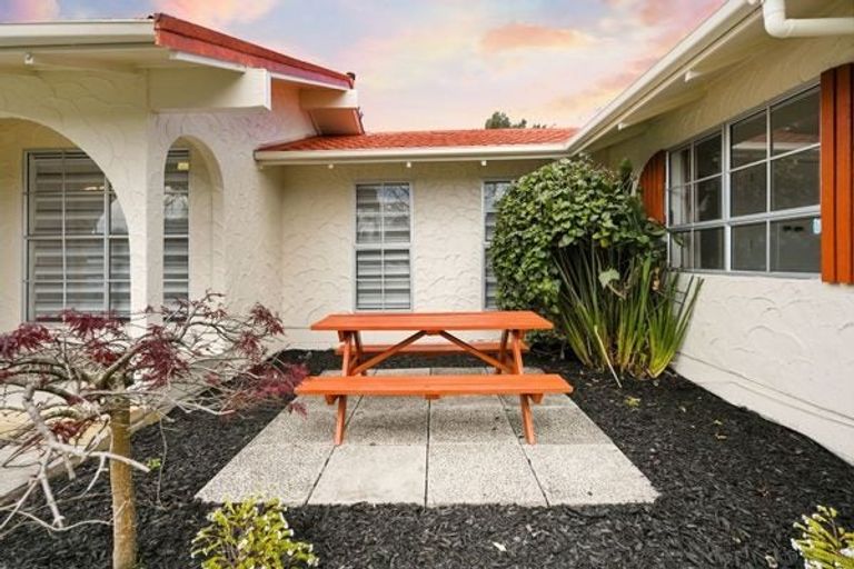 Photo of property in 11 Hibiscus Avenue, Hamilton Lake, Hamilton, 3204