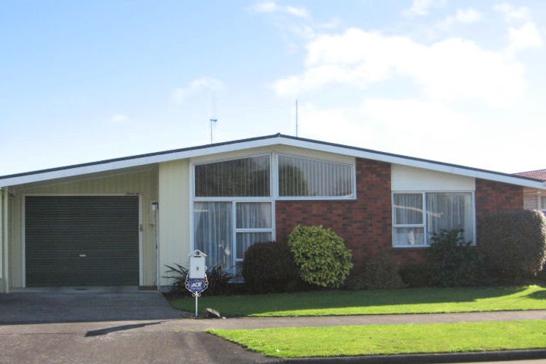 Photo of property in 3 Edwards Place, Terrace End, Palmerston North, 4410