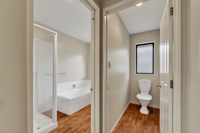 Photo of property in 4 Gainsborough Court, Rolleston, 7614
