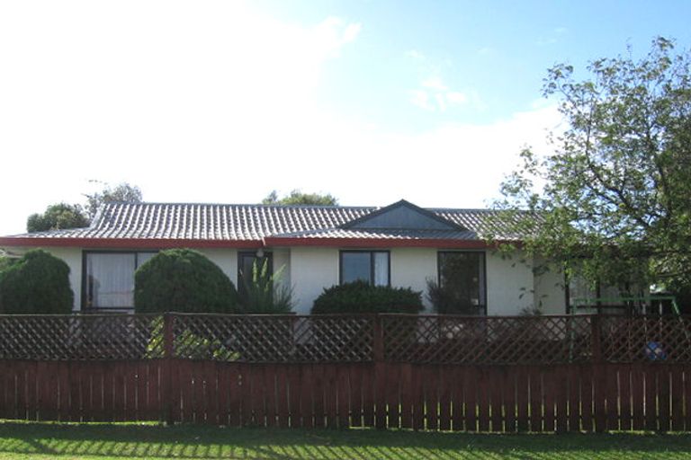 Photo of property in 5 Ireland Place, Ranui, Auckland, 0612