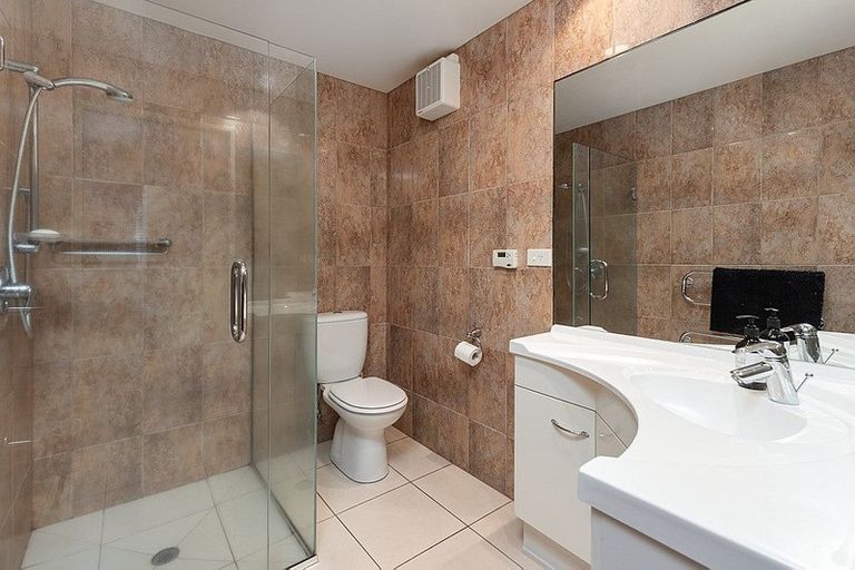 Photo of property in 2/39 The Mall, Mount Maunganui, 3116