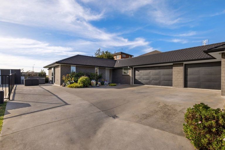 Photo of property in 10 Hayden Way, Welcome Bay, Tauranga, 3112