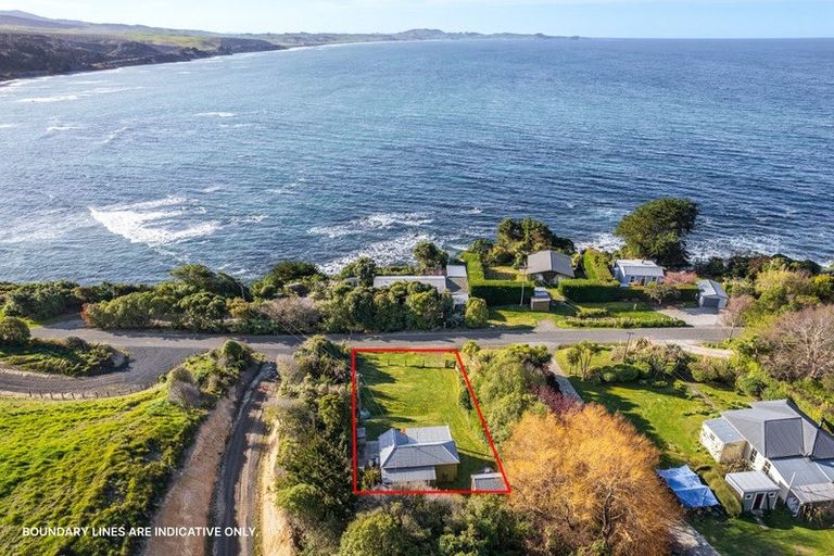 Photo of property in 58 Shag Point Road, Shag Point, Palmerston, 9482