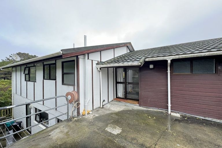Photo of property in 4a Mcmahon Way, Paparangi, Wellington, 6037