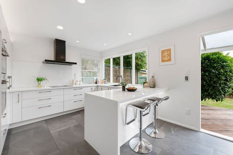 Photo of property in 9 Yacht Place, Bucklands Beach, Auckland, 2012