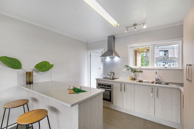 Photo of property in 3/3 Sutton Crescent, Papatoetoe, Auckland, 2025