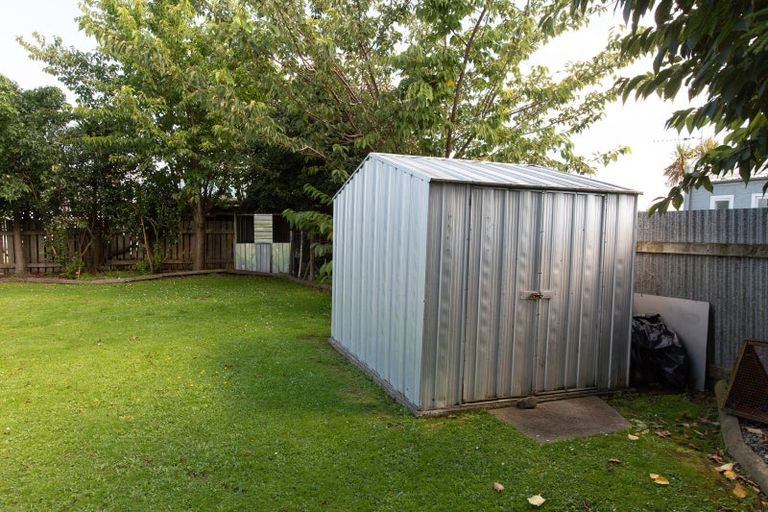 Photo of property in 2 Hunter Street, Dannevirke, 4930