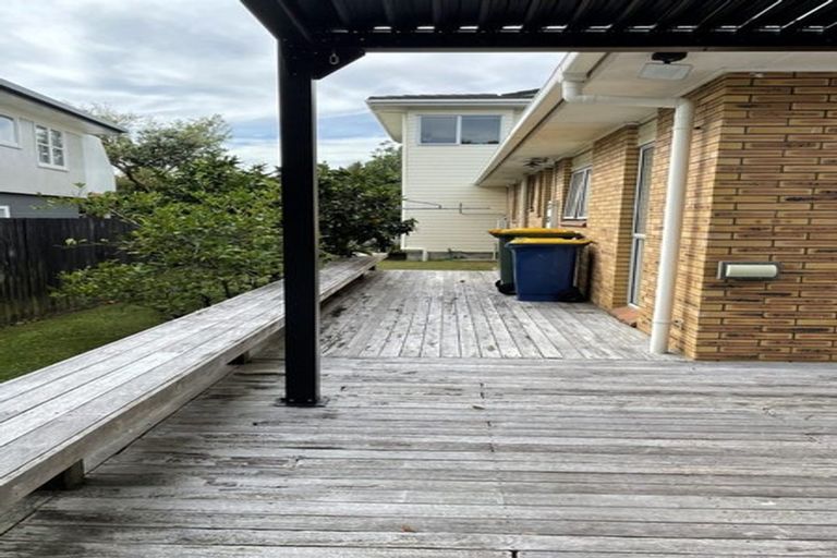 Photo of property in 106 Sturges Road, Henderson, Auckland, 0612