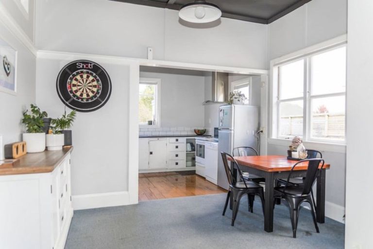 Photo of property in 22 King Street, Dannevirke, 4930