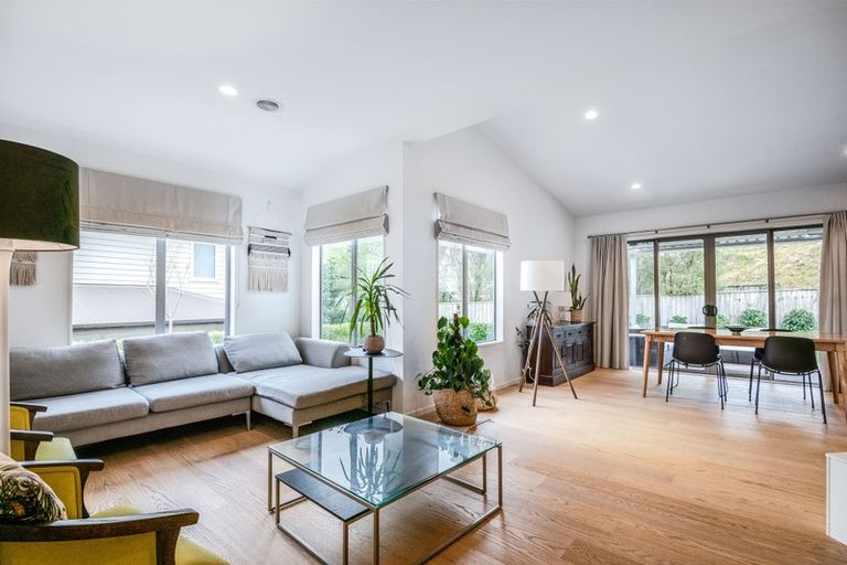 Photo of property in 15 Mauldeth Terrace, Churton Park, Wellington, 6037