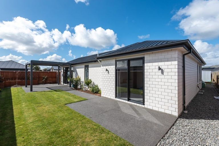 Photo of property in 6 Ayrshire Lane, Halswell, Christchurch, 8025
