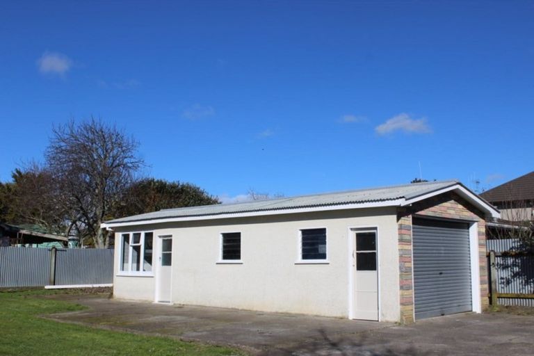 Photo of property in 43 Manawatu Street, Hokowhitu, Palmerston North, 4410