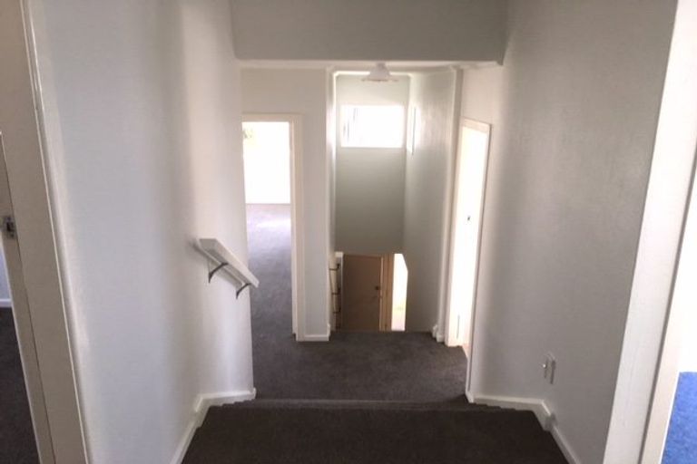 Photo of property in 14 Carluke Street, Paparangi, Wellington, 6037