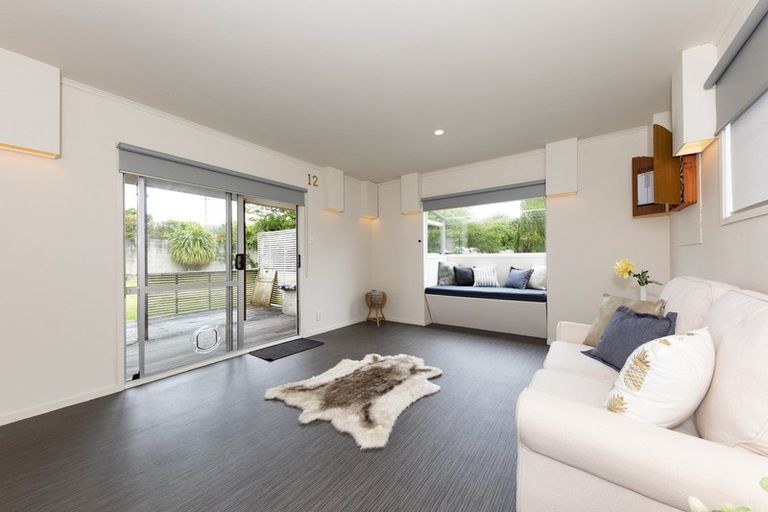 Photo of property in 76 Tiroroa Avenue, Te Atatu South, Auckland, 0610