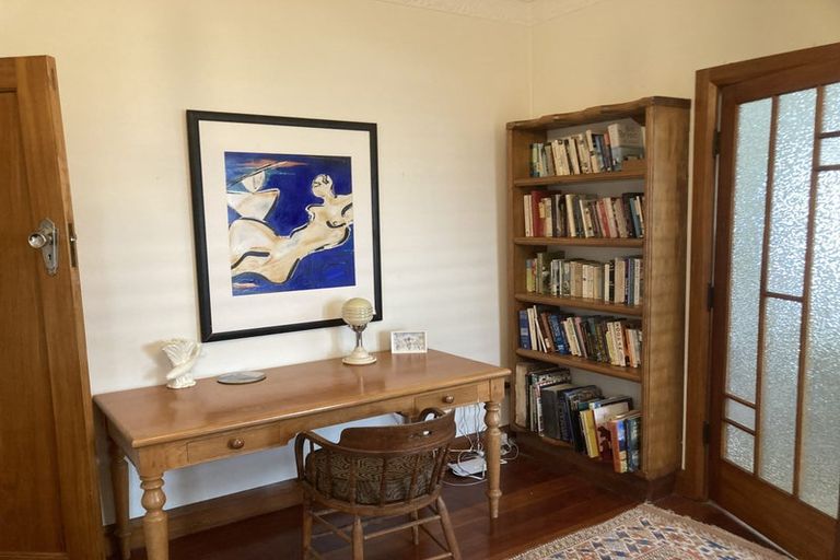 Photo of property in 38 Bentinck Avenue, Strathmore Park, Wellington, 6022