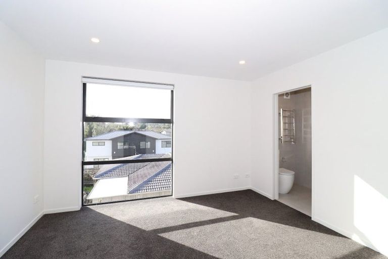 Photo of property in 3c Wilbur Place, Pakuranga Heights, Auckland, 2010