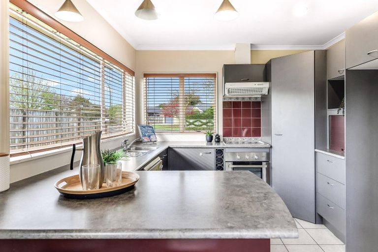 Photo of property in 2 Wentworth Drive, Rototuna North, Hamilton, 3210