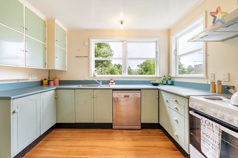 Photo of property in 33 Parnell Street, Fairfield, Lower Hutt, 5011