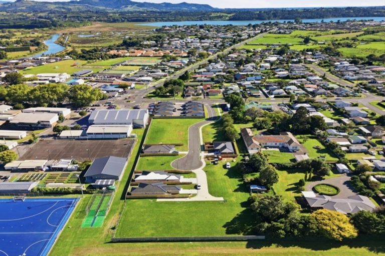 Photo of property in 39 Beach Road, Katikati, 3129