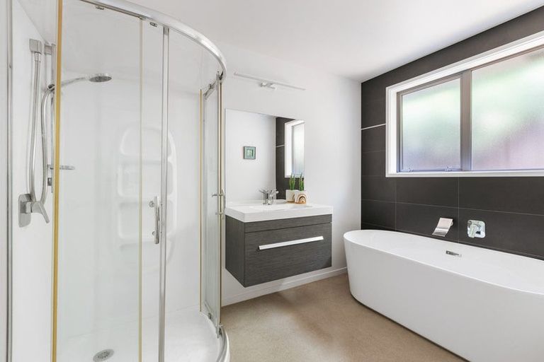 Photo of property in 61 Falcon Drive, Welcome Bay, Tauranga, 3112